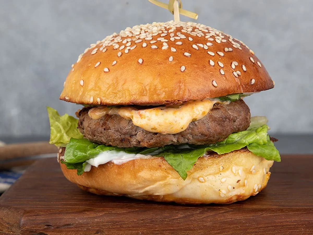 ساندوتش برجر ساده