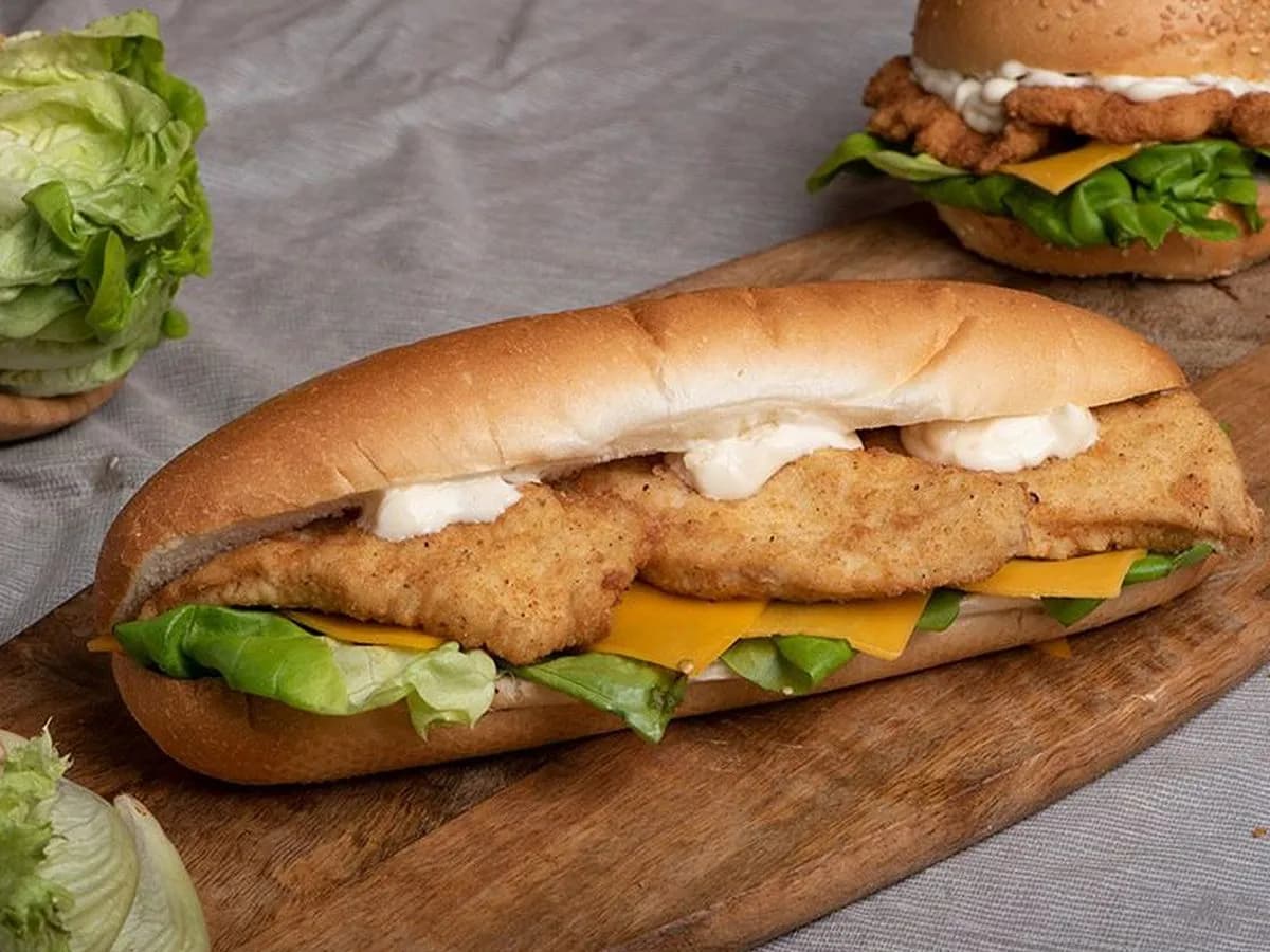 ساندوتش فراخ بانيه كرانشى