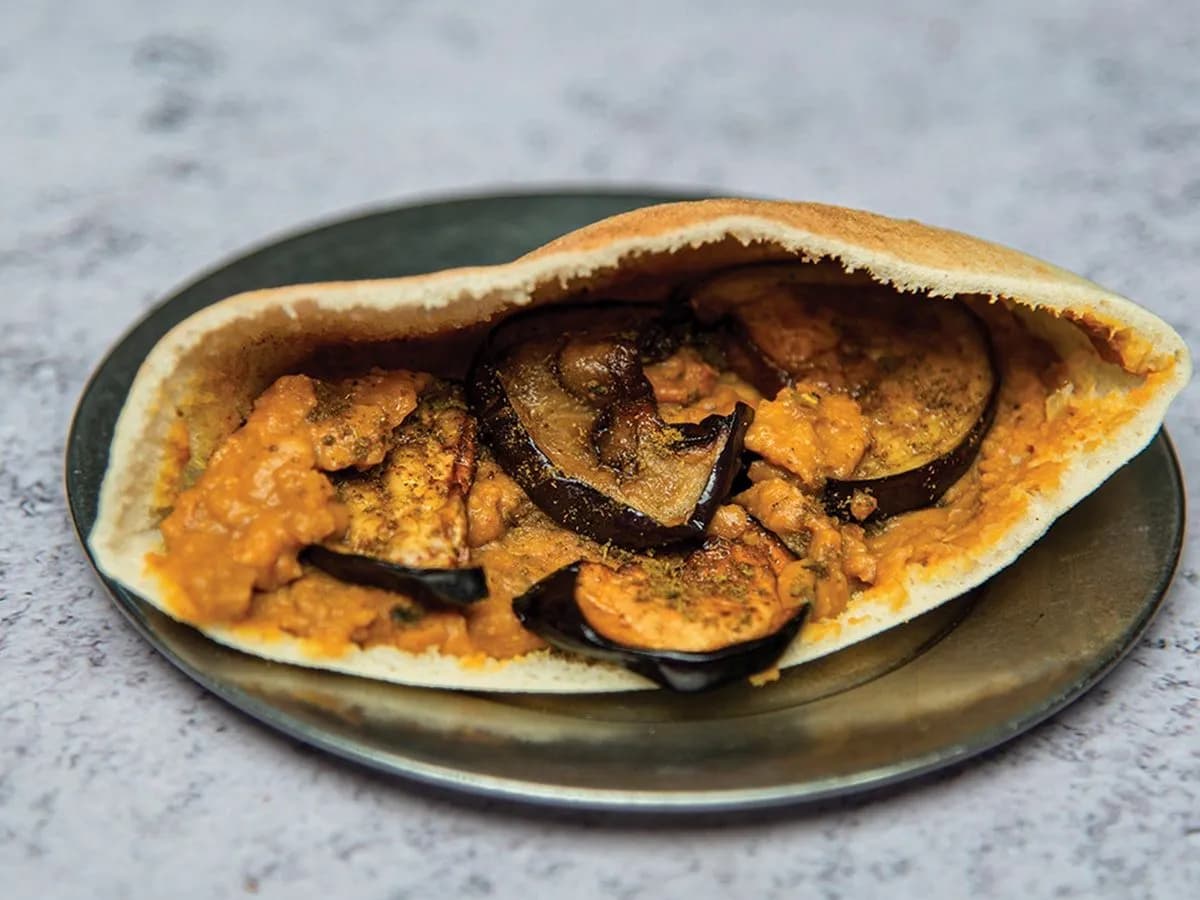 ساندوتش فول علي باذنجان