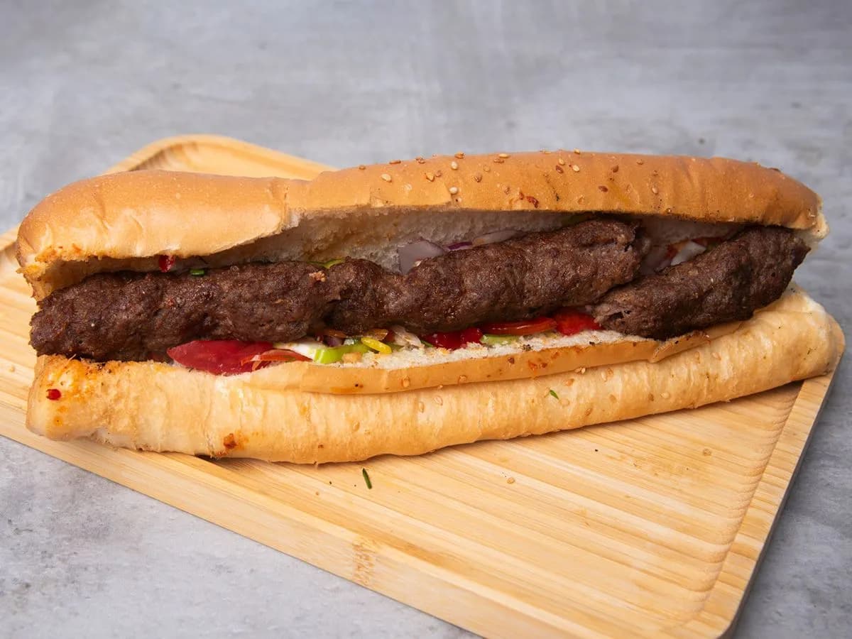 ساندوتش كفته مشويه عيش فرنساوي