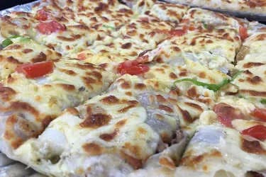 بيتزا شرقى فراخ باربيكيو