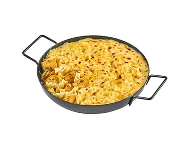 باستا صلصه بيضاء مع دجاج جريلد في الفرن