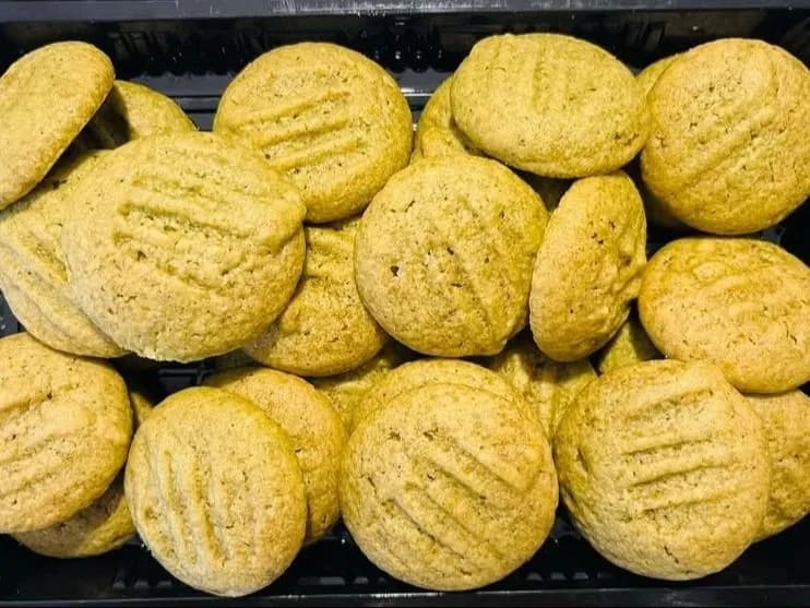 كوكيز بالقمح الكامل بنكهة النعناع