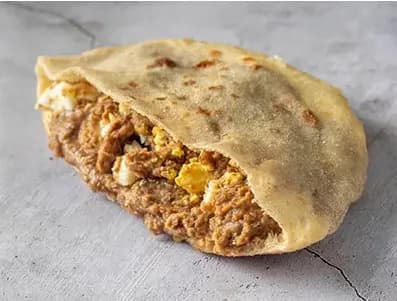 سندوتش فول بالبيض المقلى