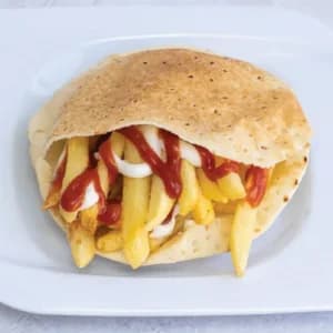 سندوتش بطاطس كاتشب و مايونيز