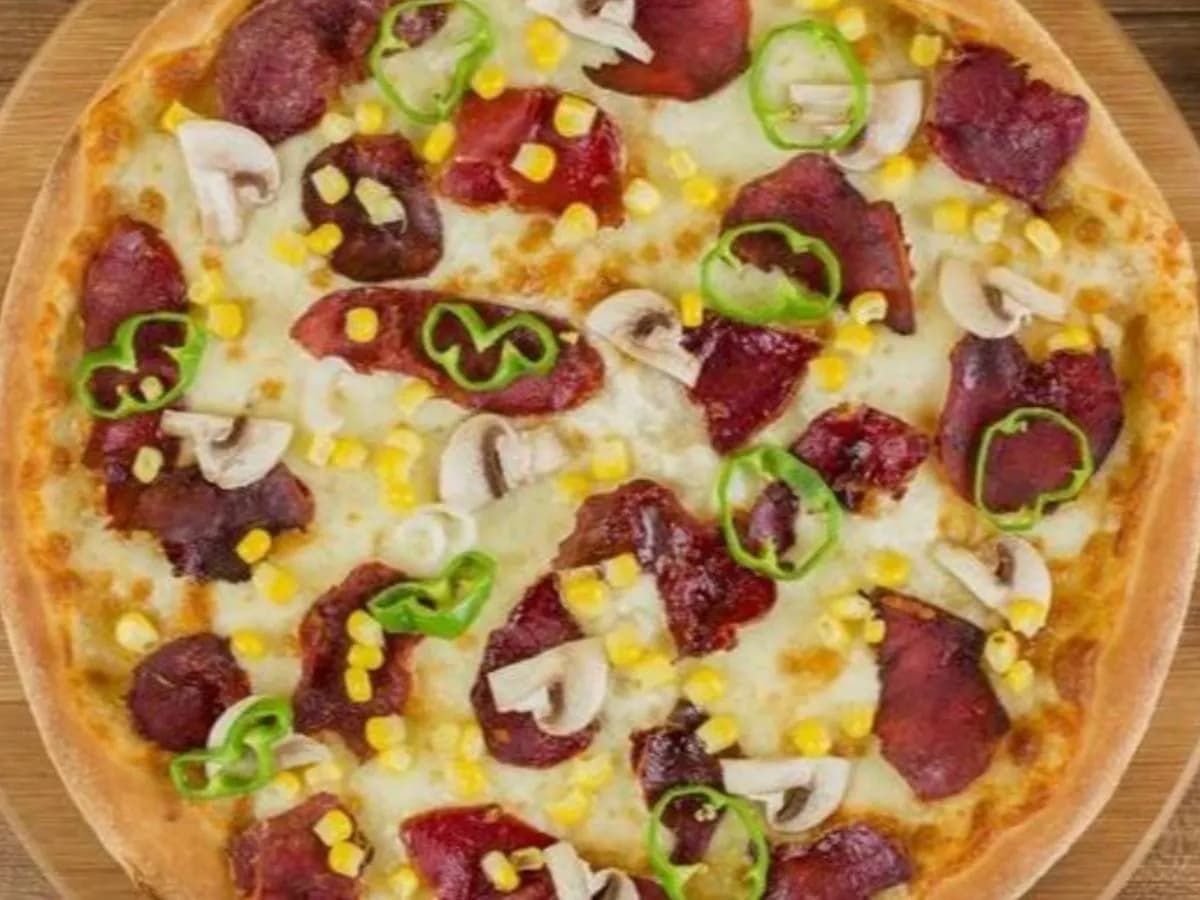 Pastrami Pizza