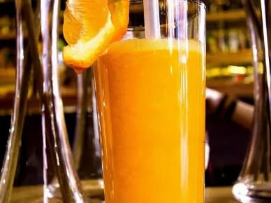 عصير جزر بالبرتقال