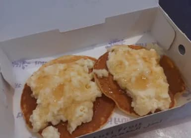 بان كيك قشطة و عسل