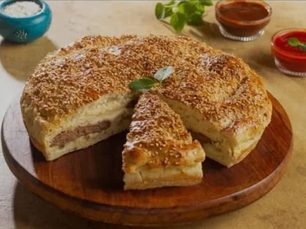 10 & 10 Pizza Burger