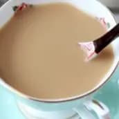 شاى مع الحليب