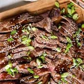 بيف فيليه ترياكى مع 2 طبق جانبي