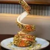 سويت كلاسيك فستق