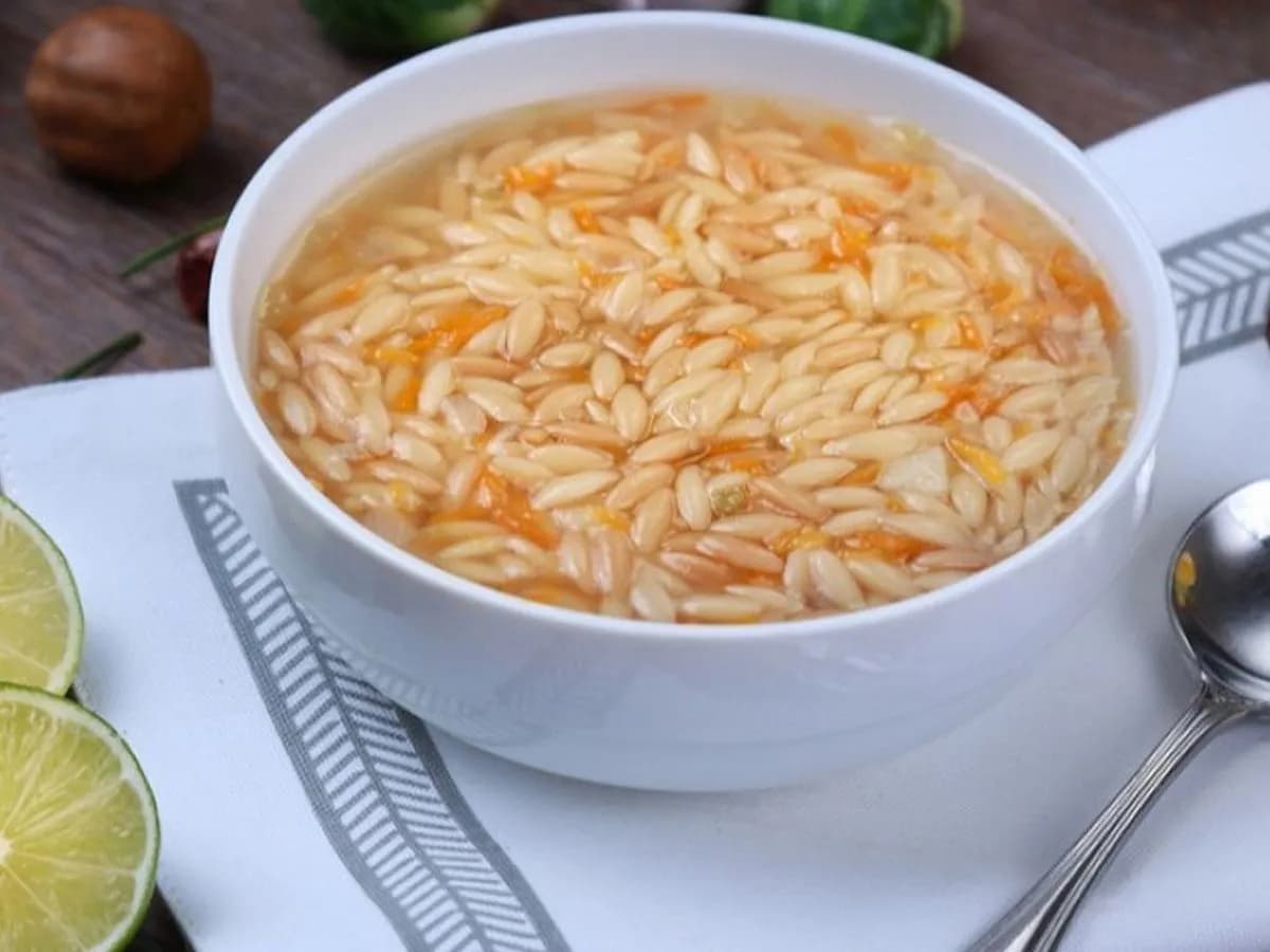 شوربة لسان عصفور