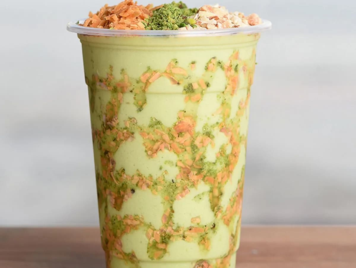 افوكادو مكسرات