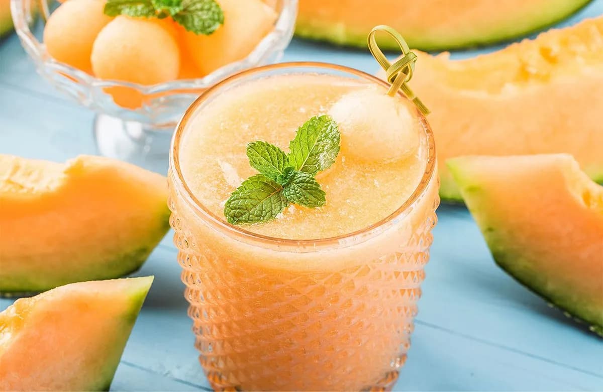 عصير كنتالوب باللبن