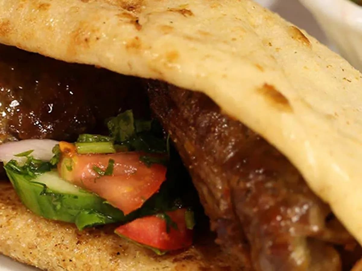 سندوتش كباب كندوز