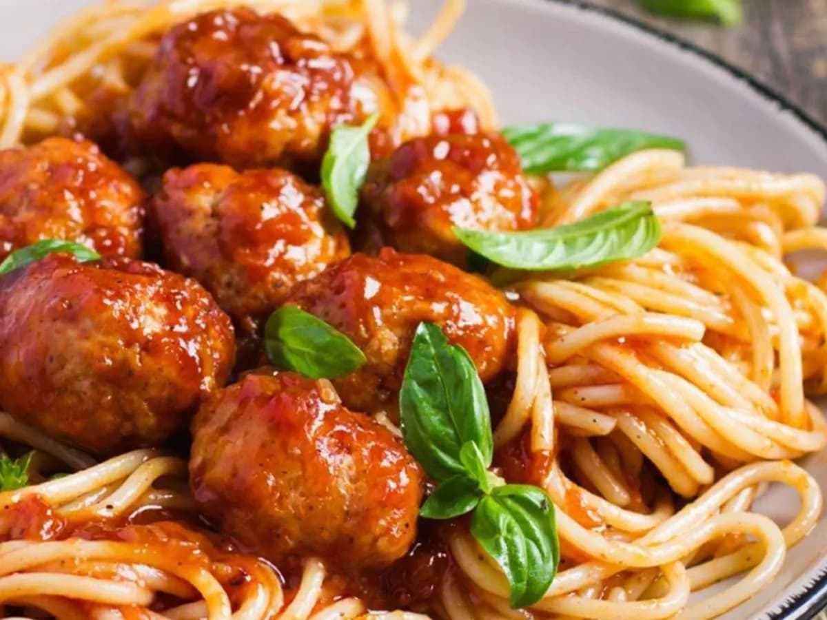 Dawoud Kofta Pasta Dish