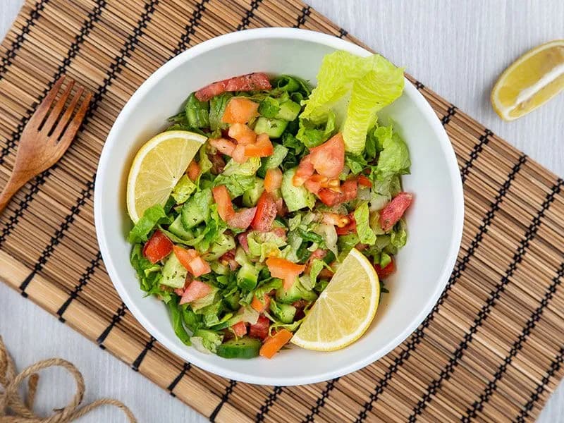 علبة سلطة