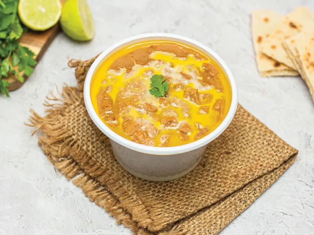 علبة فول زيت حار
