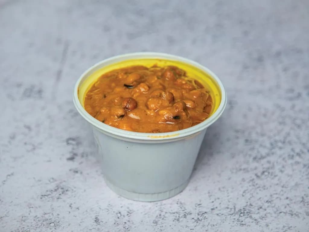 علبة فول قدره بالزيت والطحينه
