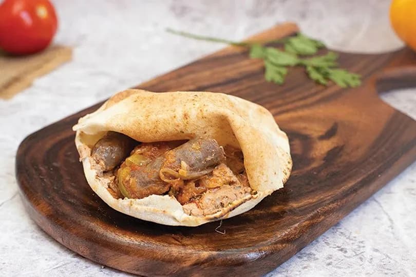 فول بالسجق