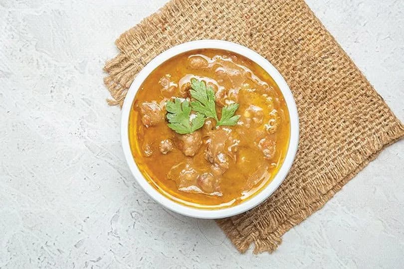 علبة فول زيت حار