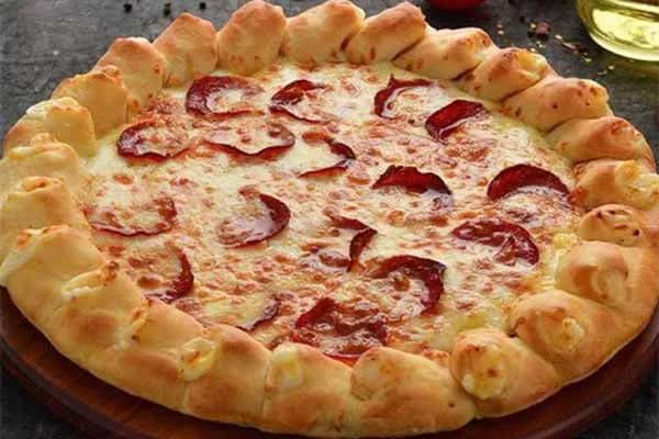 Mexican Kingdom Pepperoni Pizza Large