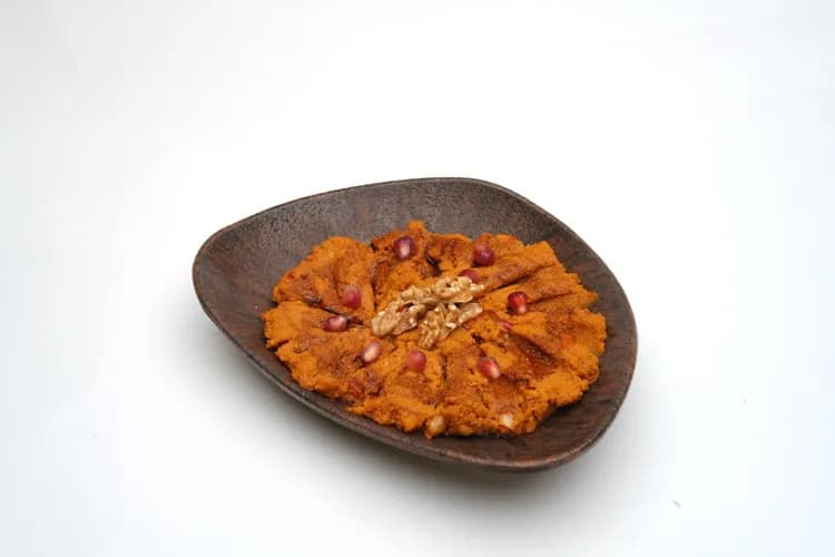 محمره بالجوز
