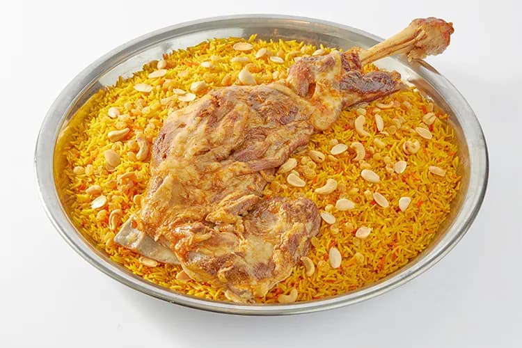 فخذ او كتف او موزه ضاني مع ارز