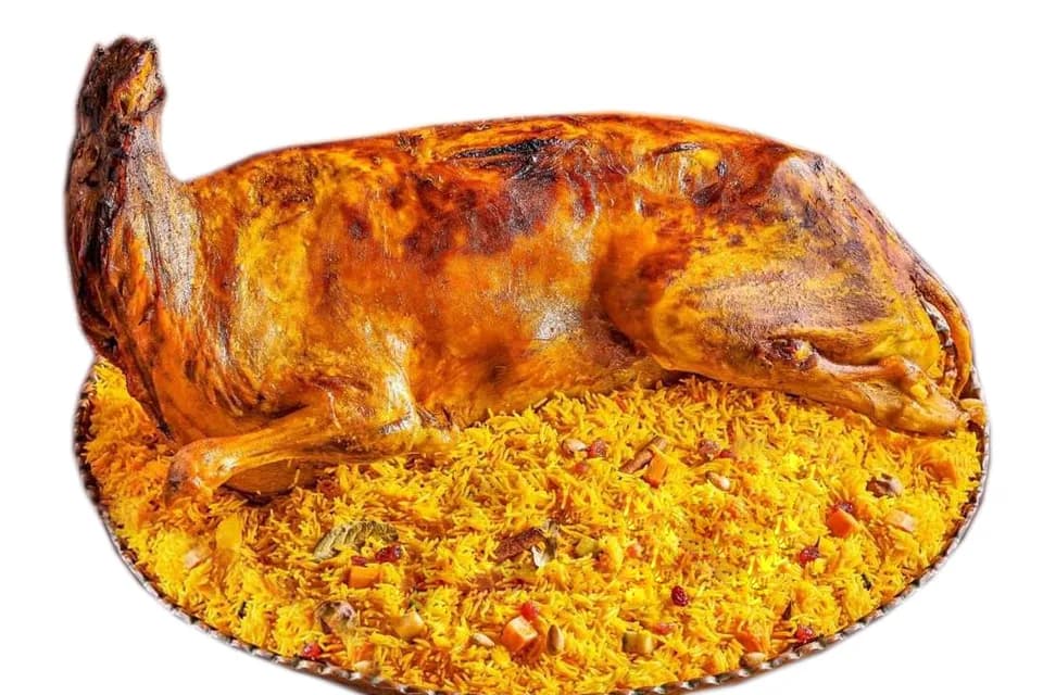تيس كامل بالكيلو مع ارز ومكسرات
