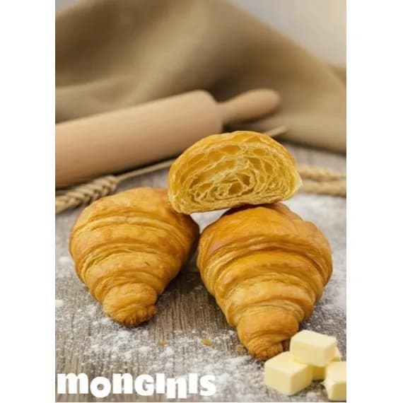 كرواسون سادة بالزبدة مستوي