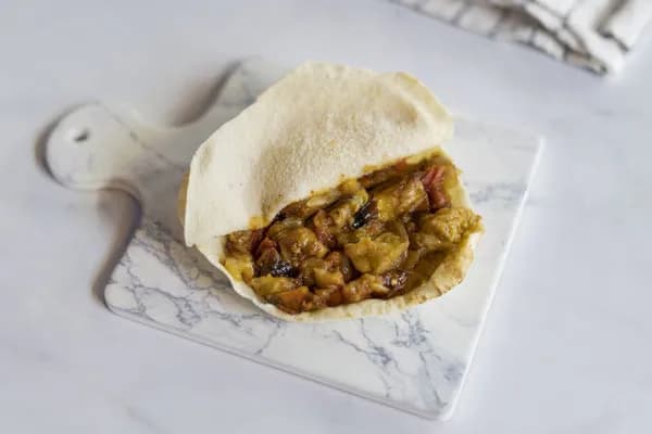 ساندوتش مسقعه باللحمه