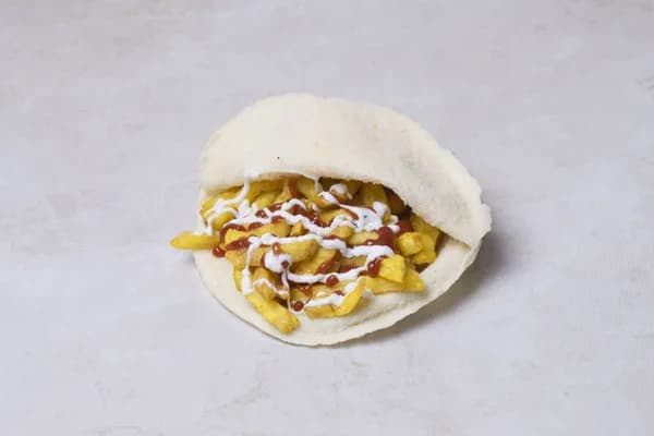 ساندوتش بطاطس كاتشب مايونيز