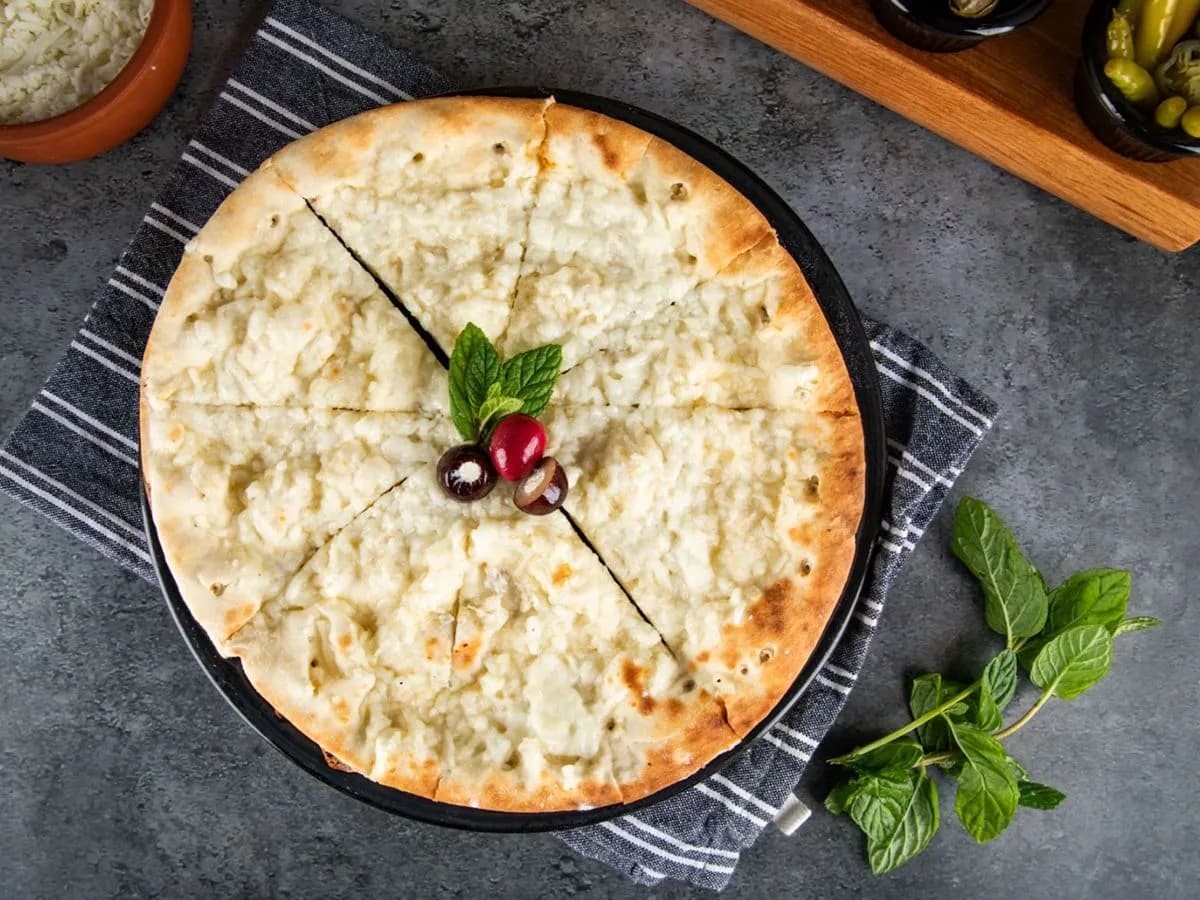 منقوشة حلوم