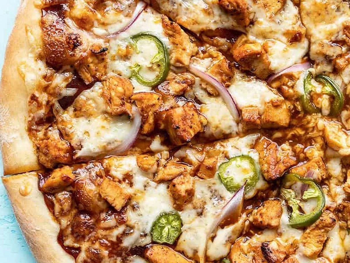 بيتزا تشيكن باربيكيو