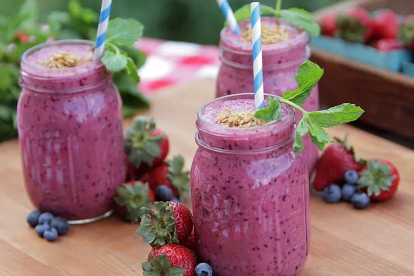 Berry Strawberry Smoothie