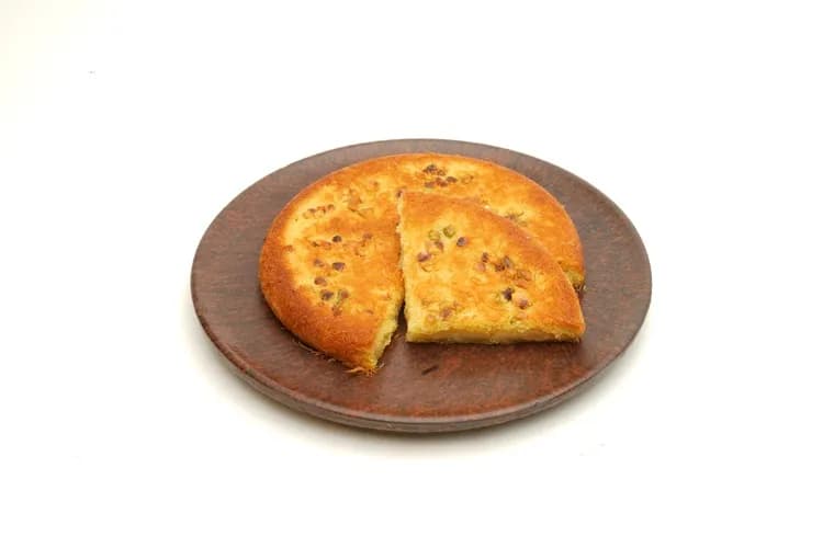 Cream And Pistachio Konafa