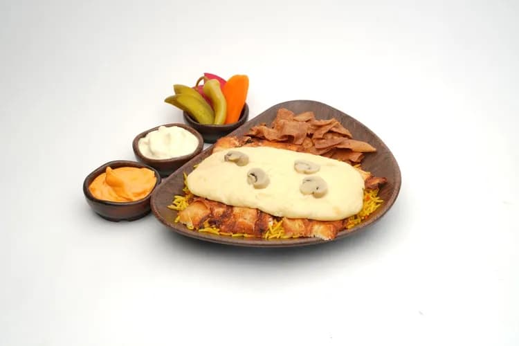 Shawerma Fatteh Chicken With Mozzarella , Mushroom