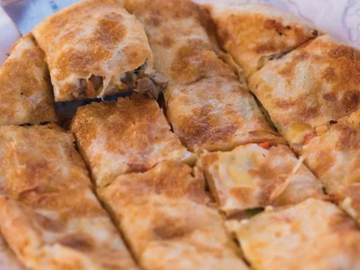 Sujuk Feteer