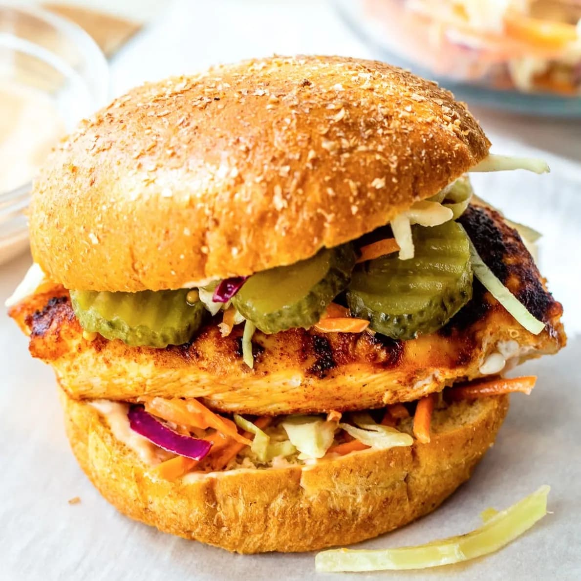 ساندوتش دجاج مشوي