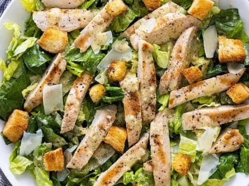 سلطة سيزر بالدجاج