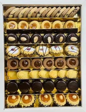 Lux Petit Four Mix
