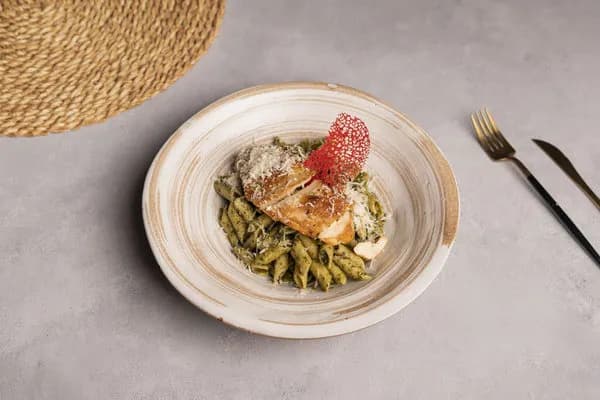 مكرونة مع دجاج كاري