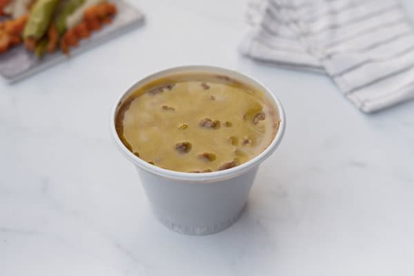 علبة فول باللحم المفروم