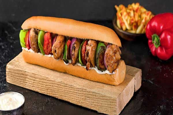 ساندوتش شيش طاووق